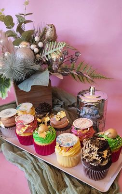 Christmas Joy Cupcakes Twelve