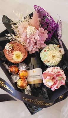 Cupcakes, Bubbles &amp; Blooms Gift Hamper Petite Chardonnay