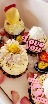 Luxe Cupcakes LOVE YOU XOXO