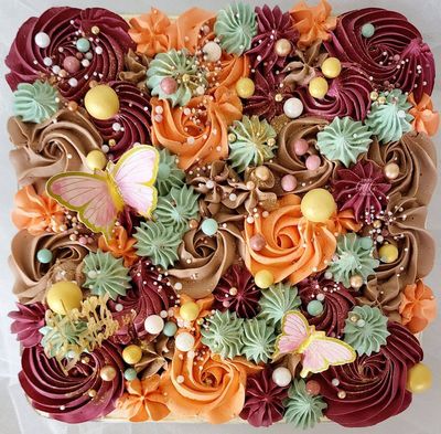Tray Cake Luxe Swirls, Sprinkles &amp; Shimmer