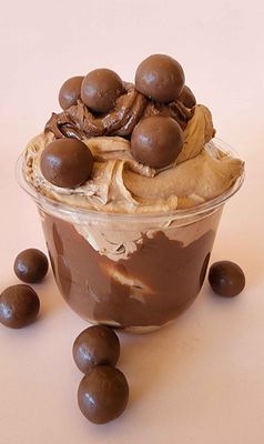 Dessert Cups Maltesers &amp; Nutella