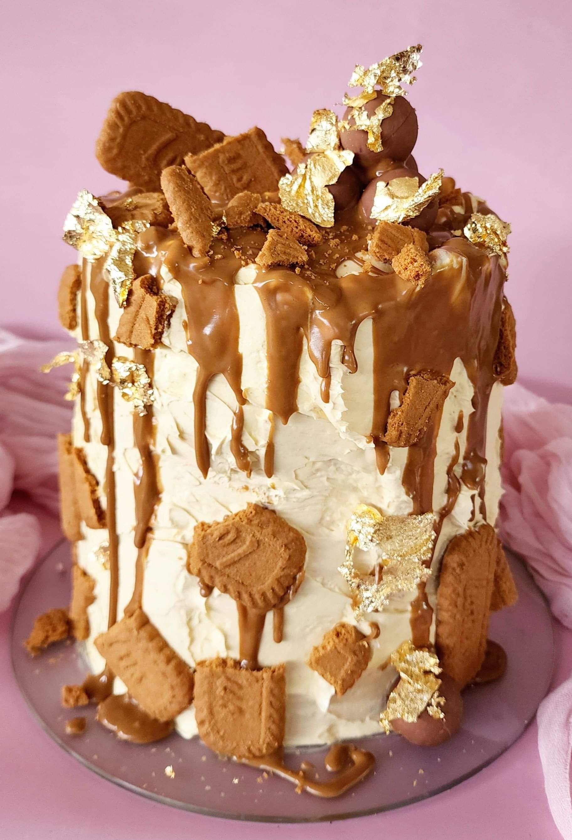 Luxury Biscoff cake with Biscoff buttercream and Biscoff sauce