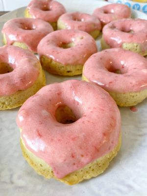 DRPN Donuts Strawberry Glazed