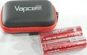 Vapcell INR21700 4500 mAH 3.7 V Twin Pack + Case