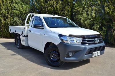 FULLY INSTALLED - Toyota Hilux 2017+ Integrated Reversing Camera