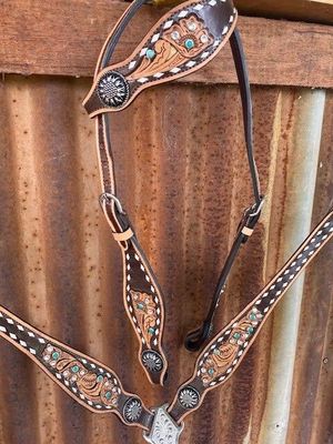 Floral bridle set with white buck stitching