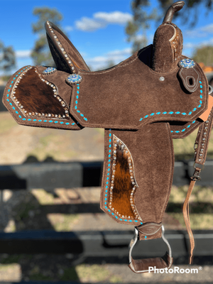 Pre-order Lightweight Barrel saddle with studs and cowhide