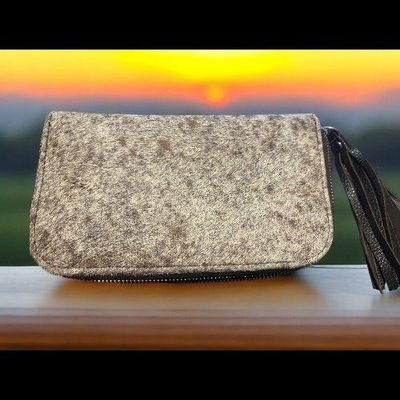 Ladies ultimate cowhide purse