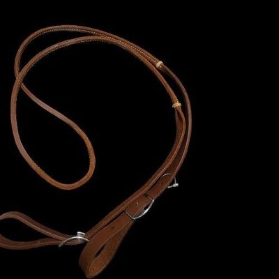 Plain leather roping reins