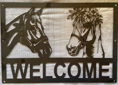 Welcome: Horse Couple