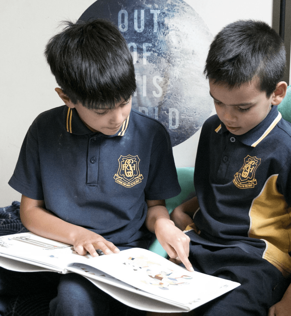 Students spelling at Red Hill Consolidated School, Mornington Peninsula, Victoria.